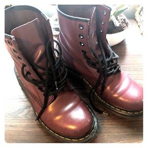 Dr. Martens Women's 1460 Smooth